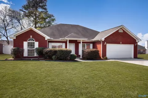 121 Bambi Ln, Madison, AL 35758