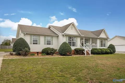 730 Solitude Ave, Albertville, AL 35950