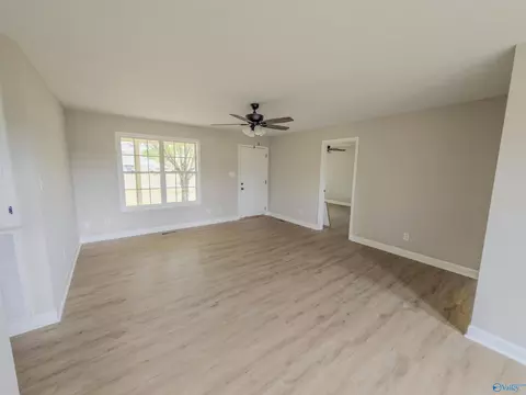 Living - 25 County Road 392, Trinity, AL 35673 photo 1 of 4