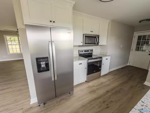 Kitchen - 25 County Road 392, Trinity, AL 35673 photo 2 of 2