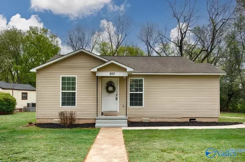 800 Linwood Dr, Huntsville, AL 35816