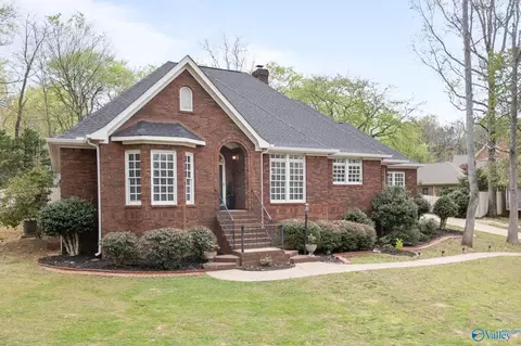 4820 Cove Creek Dr, Brownsboro, AL 35741