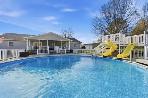 Exterior - 1220 County Road 68, Section, AL 35771 photo 6 of 10