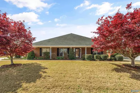 118 Roxberry Dr, Harvest, AL 35749