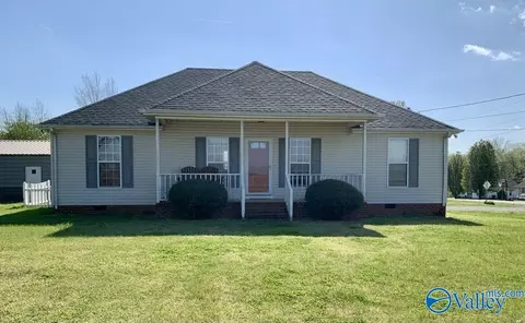 2 Merideth Lynn Rd, Fayetteville, TN 37334