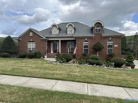 4409 SE Hampton Ridge Dr, Owens Cross Roads, AL 35763