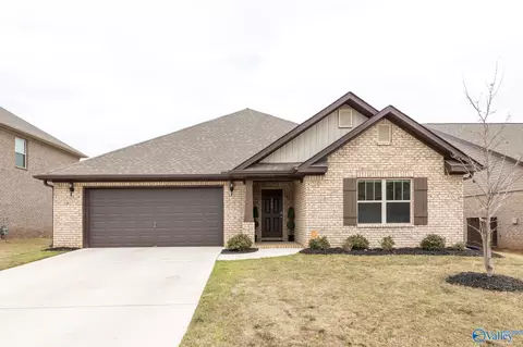 103 Hillis Ln, Hazel Green, AL 35750