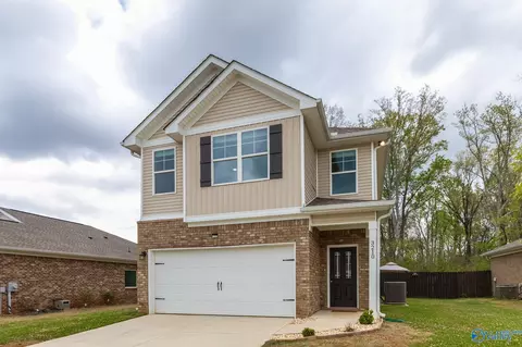 3210 Northfield Ln, Huntsville, AL 35805