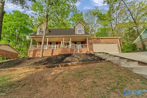 11219 Suncrest Dr, Huntsville, AL 35803