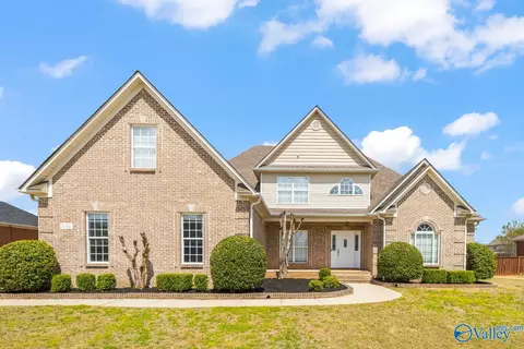 110 Litespeed Ln, Huntsville, AL 35824