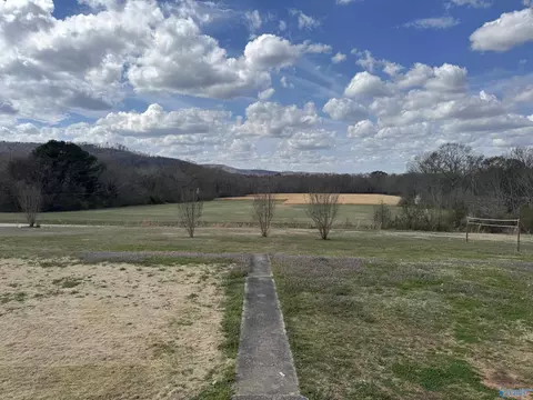 1156 Crawford Bottom Rd, Somerville, AL 35670