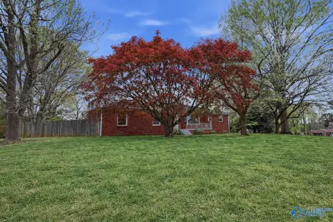 3904 Kenwood Dr, Huntsville, AL 35810