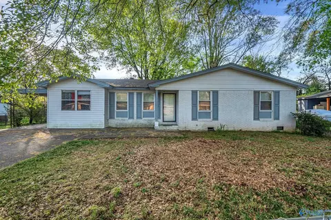 3705 S Westdale Ct, Huntsville, AL 35805