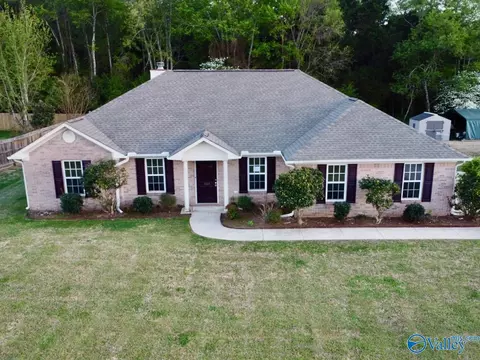 130 Willowvalley Dr, Harvest, AL 35749