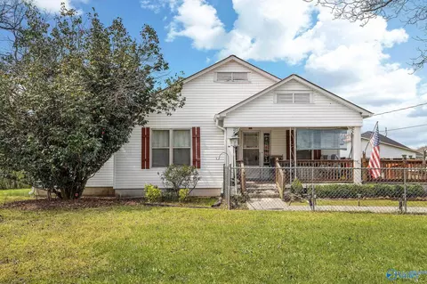 1006 N Carlisle St, Albertville, AL 35951