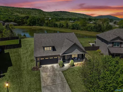 7604 Overton St, Owens Cross Roads, AL 35763