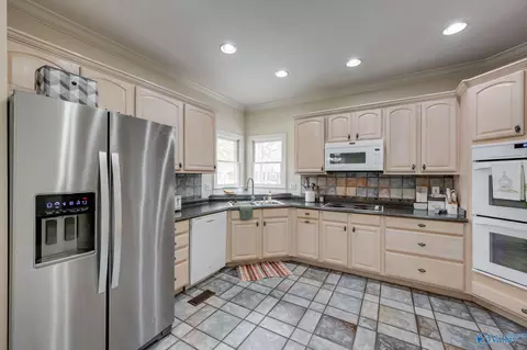 Kitchen - 136 Forest Home Dr, Trinity, AL 35673 photo 1 of 3
