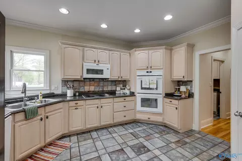 Kitchen - 136 Forest Home Dr, Trinity, AL 35673 photo 2 of 3