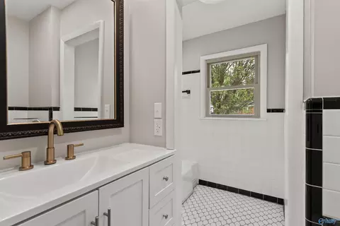 Bath - 206 Suffield St, Athens, AL 35611 photo 3 of 3