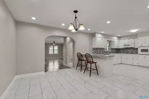 Entry Way - 206 Suffield St, Athens, AL 35611 photo 1 of 1