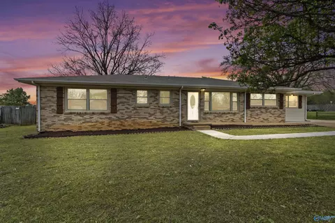 Exterior - 206 Suffield St, Athens, AL 35611 photo 5 of 5