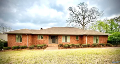 1507 Pansy St, Cullman, AL 35055