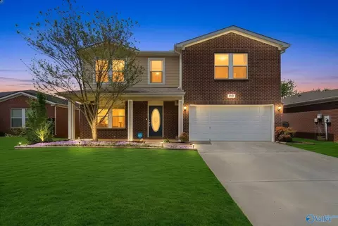 110 Forestbrook Dr, Madison, AL 35757