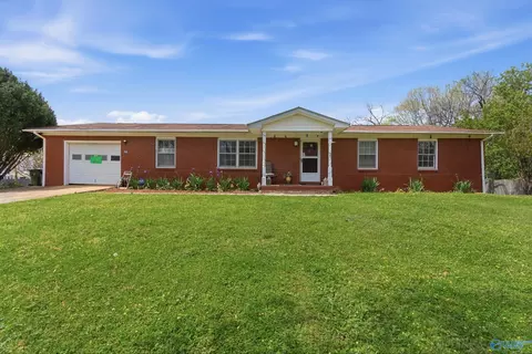 601 Walton Dr, Madison, AL 35758