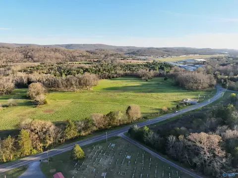 45 NW Ac Nw Green Hills Rd, Fort Payne, AL 35968