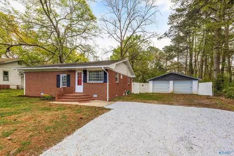 103 Bailey St, Athens, AL 35611