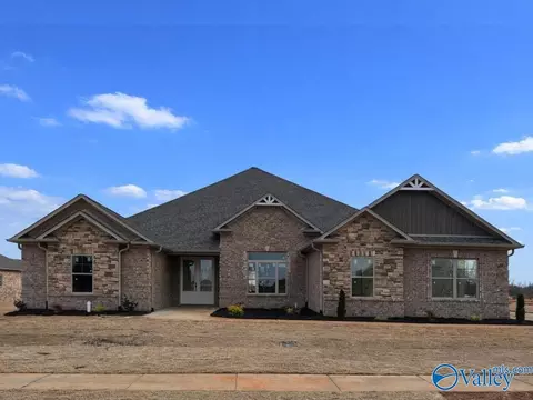 26334 Old Town Dr, Athens, AL 35613