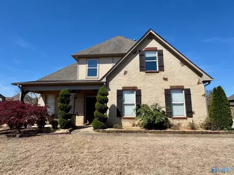 5 Maple Grove Blvd, Huntsville, AL 35824