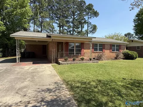 1016 15th Ave, Decatur, AL 35601