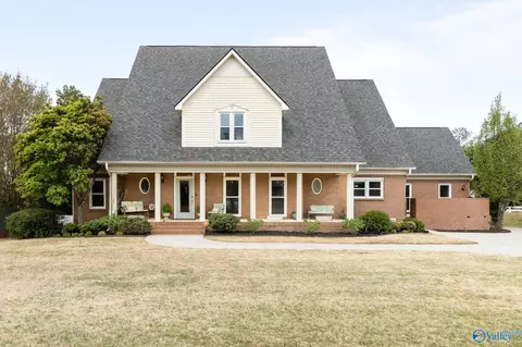 106 Manningham Dr, Madison, AL 35758