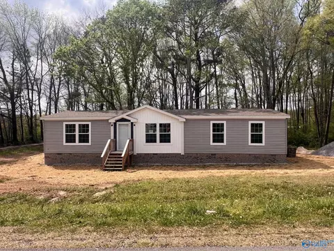 106 Martin Ln, Guntersville, AL 35976