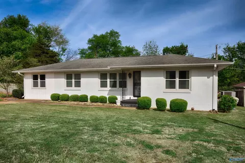 2418 Crestwood Dr, Huntsville, AL 35805