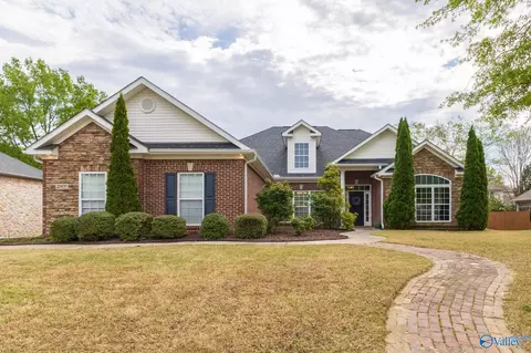 2805 Centerridge Rd, Owens Cross Roads, AL 35763
