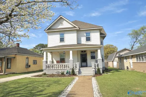 1019 9th Ave, Decatur, AL 35601