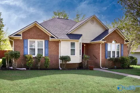 180 Jarrett Ln, Madison, AL 35758