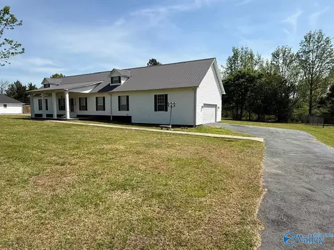 Exterior - 684 County Road 358, Trinity, AL 35673 photo 4 of 12