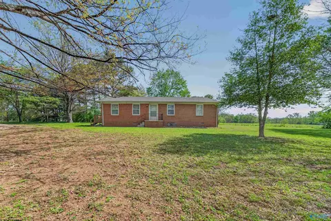 1101 Mint Springs Rd, New Market, AL 35761