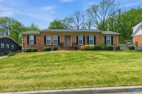 1913 Epworth Dr, Huntsville, AL 35811
