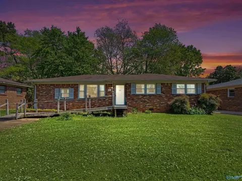 384 Jack Coleman Dr, Huntsville, AL 35805