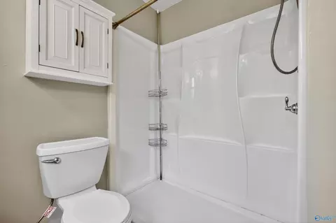 Bath - 655 County Road 585, Cedar Bluff, AL 35959 photo 2 of 2
