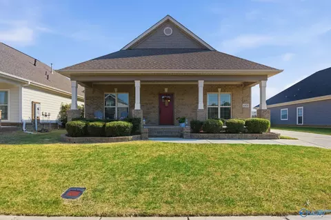 4406 Lake Willow Blvd, Owens Cross Roads, AL 35763