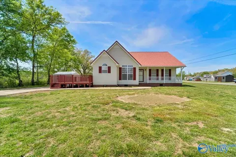 33 Ables Ln, Fayetteville, TN 37334