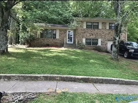 2703 Hilltop Ter, Huntsville, AL 35810