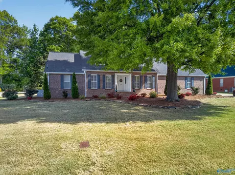 191 Audrey Ln, Gadsden, AL 35901