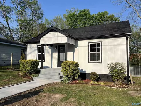 240 S Church St, Boaz, AL 35957