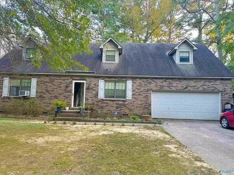 1219 NW Laquita Dr, Arab, AL 35016